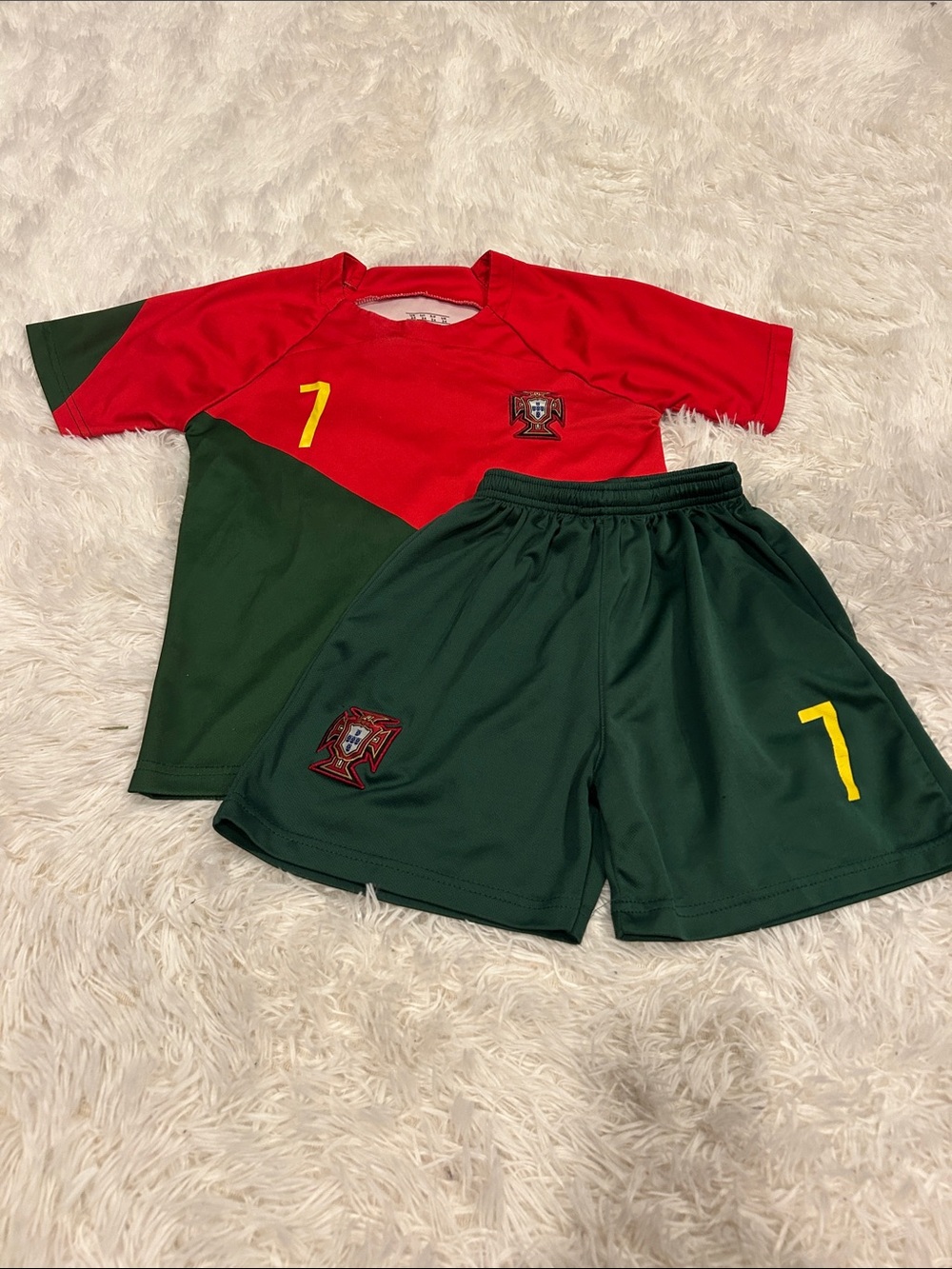 Soccer Youth Jersey & Shorts - Red & Green